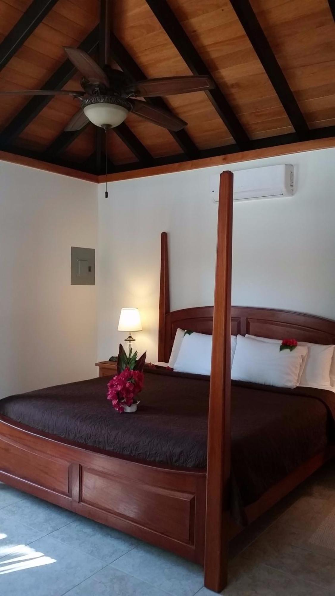Cocotal Inn And Cabanas سان بيدرو الغرفة الصورة